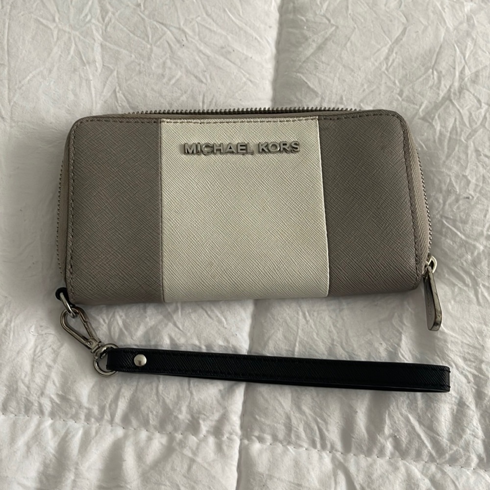 Michael Kors Wallet/ wrist bag